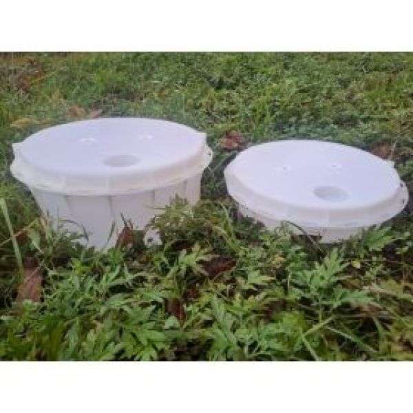 8 PEZZI- NUTRITORE A DEPRESSIONE DA 5 L